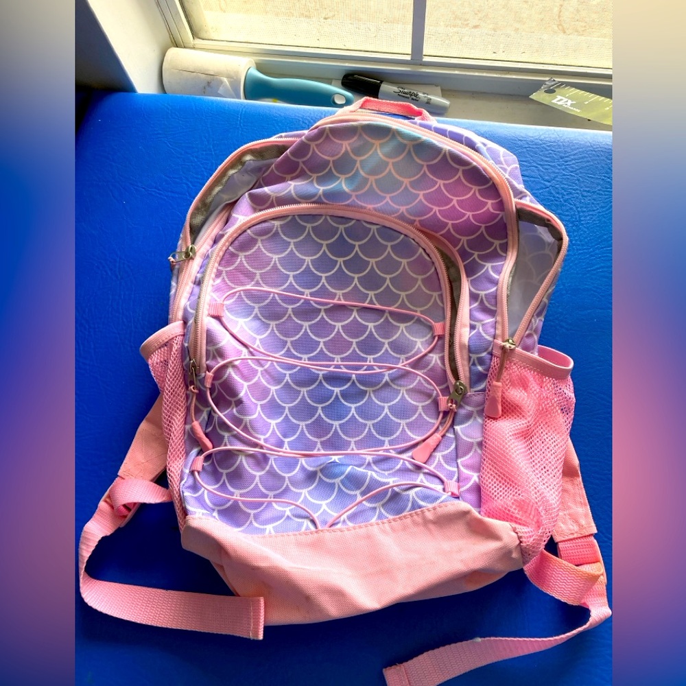 Kids mermaid backpack  never used.